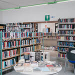 Bibliothek Ortler Regale